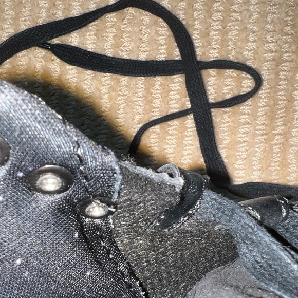 YRU Qozmo Hi-Platform Black Sneakers. Size 7. - Picture 8 of 8